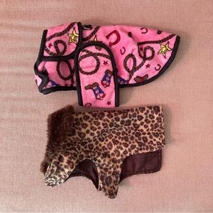 2 Puppy or Small dog coats, XS